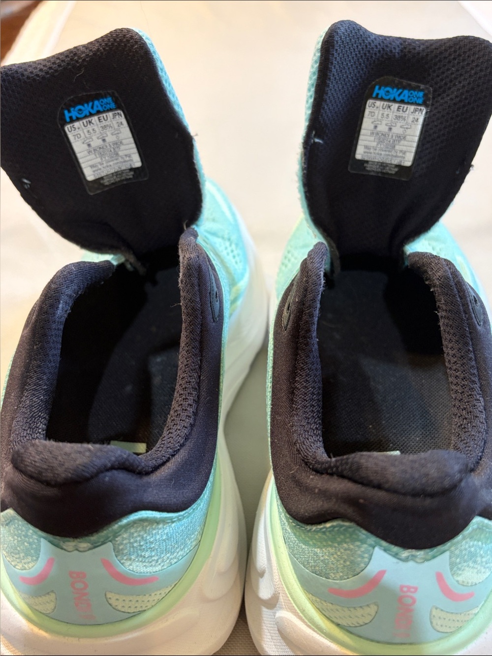 Hoka Women’s Bondi 9 Wide Mint Green Sneakers with Pink Accents- New - Picture 7 of 10